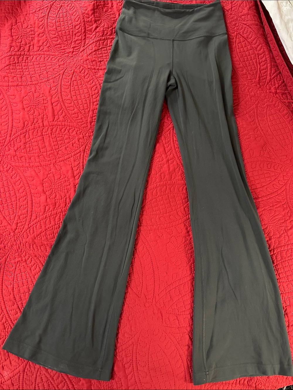 lululemon athletica gray flare leggings size 6